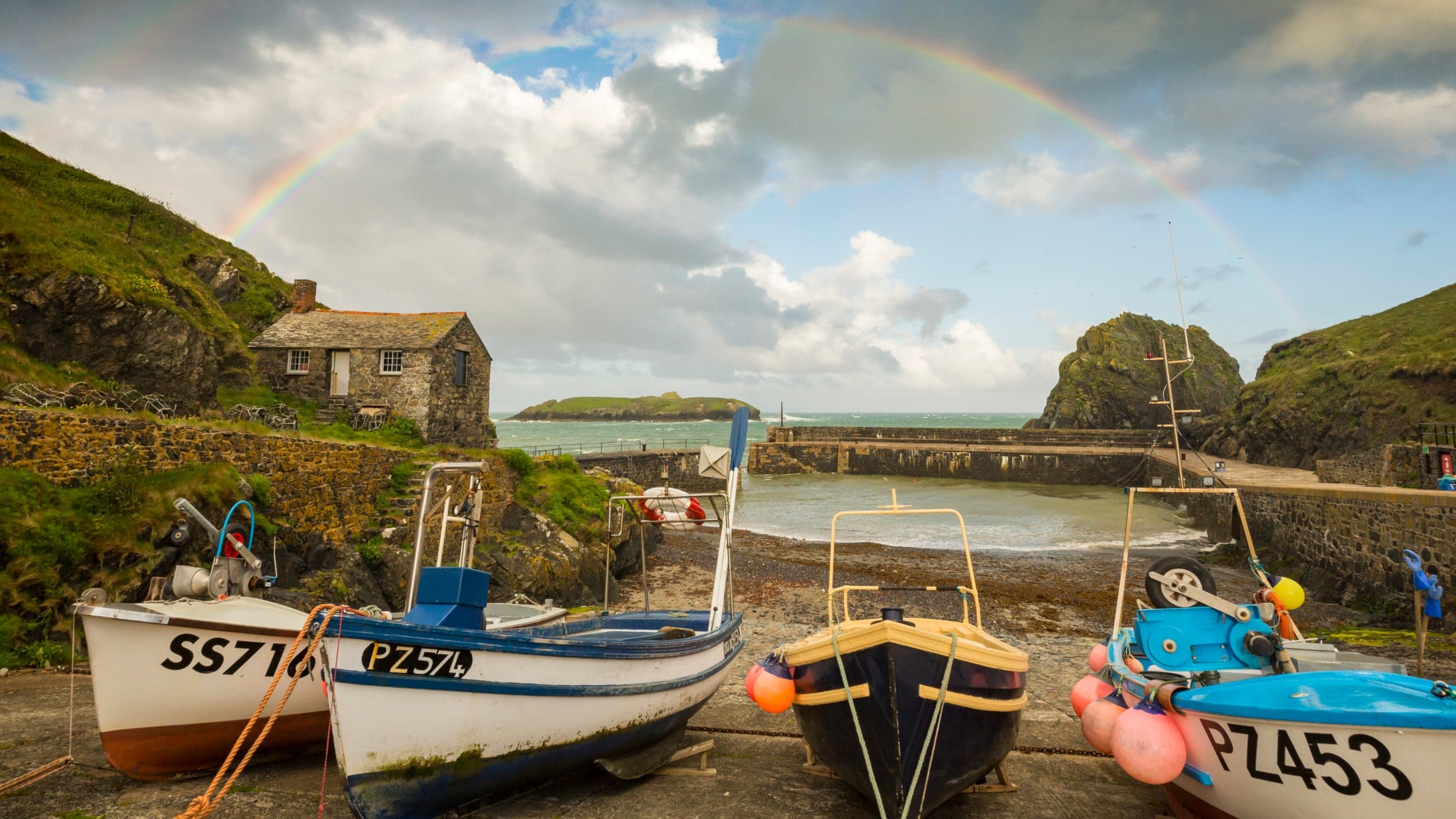 Mullion Cove