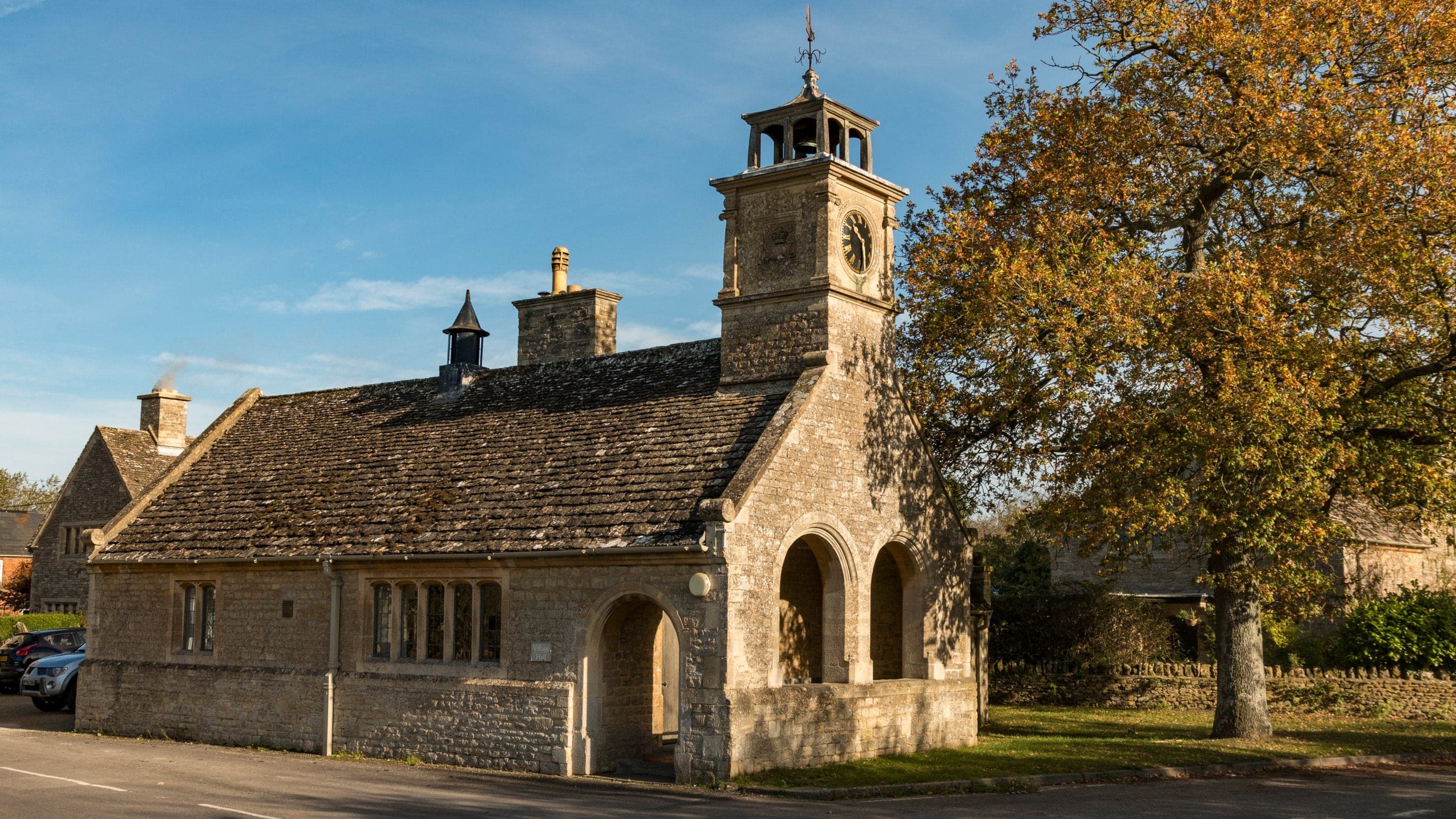 Buscot Village