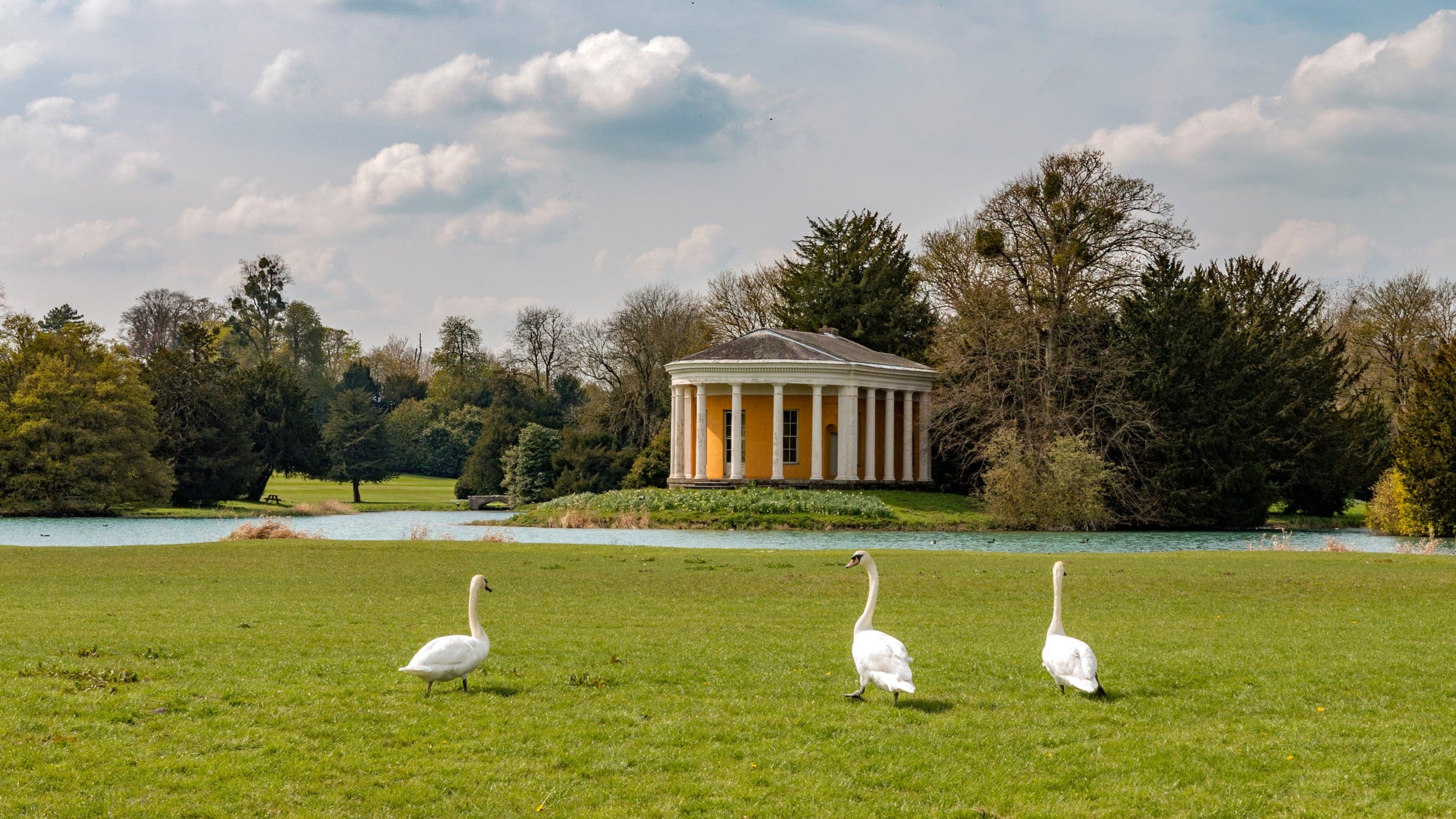 West Wycombe Park, Village and Hill