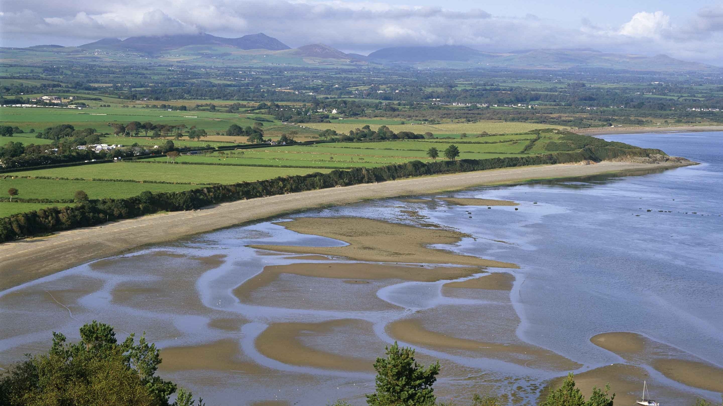 Llanbedrog beach